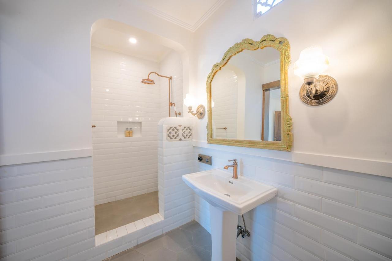 Pitaloka Hotel Sanur By Dewizz Management エクステリア 写真